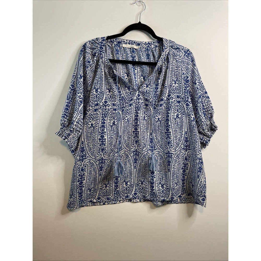 Ellison Large Blue White Paisley Boho‎ Top V Neck Button Front Rayon